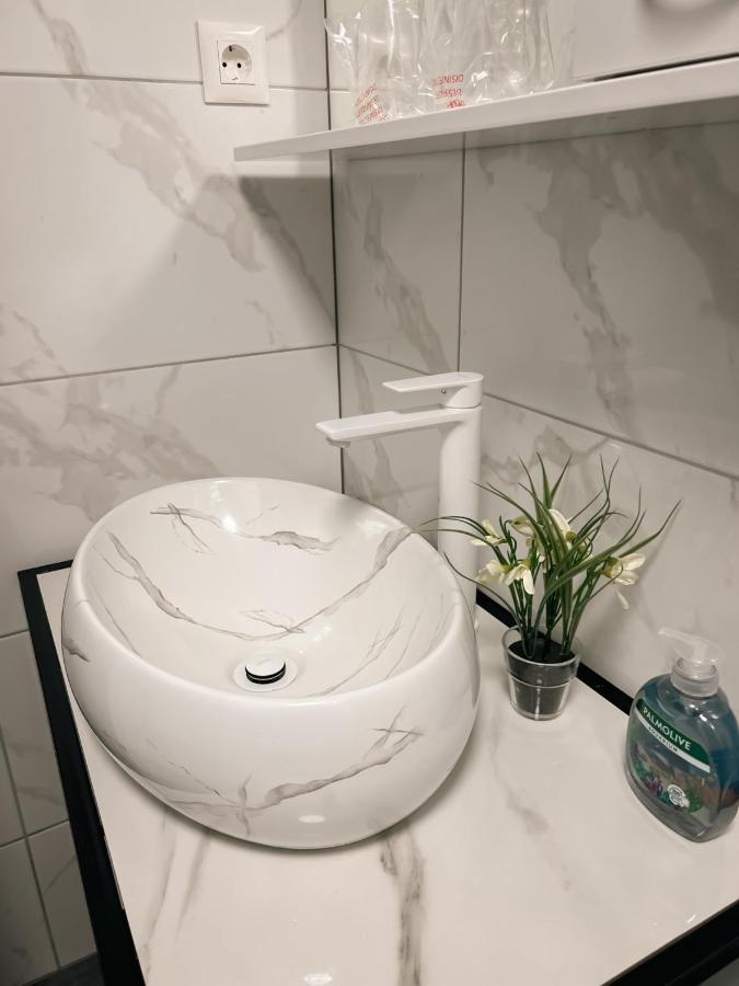 Vinkovci 1 Apartment ภายนอก รูปภาพ