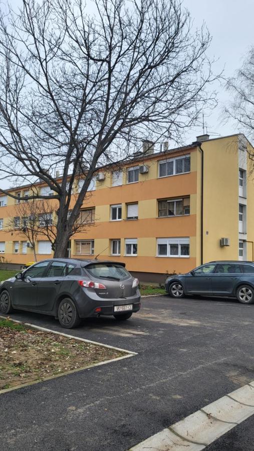 Vinkovci 1 Apartment ภายนอก รูปภาพ